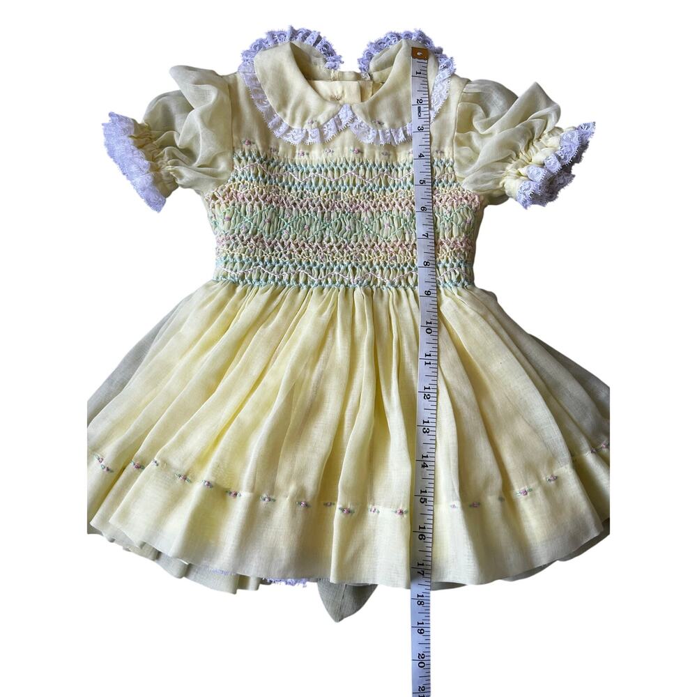 Vintage handmade baby girls smocked dress with slip yellow lace frilly 3-6 mos - Picture 5 of 6